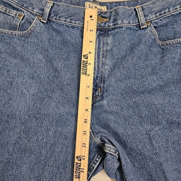 L.L. Bean Original Fit High Rise Relaxed Blue Jeans Women's Size 20 Pettie - Picture 10 of 10